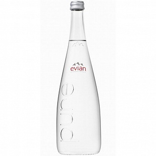  Evian 0,75  . 